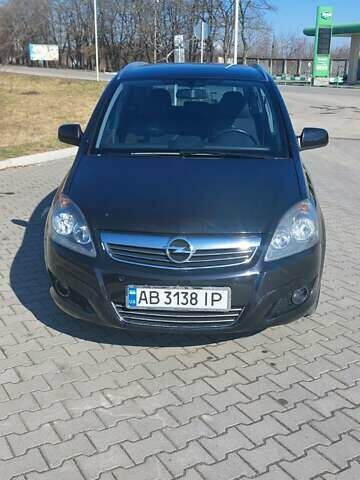 Чорний Опель Зафіра, об'ємом двигуна 1.7 л та пробігом 220 тис. км за 7200 $, фото 9 на Automoto.ua