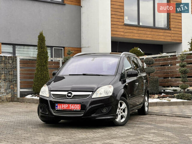 Черный Опель Зафира, объемом двигателя 1.9 л и пробегом 172 тыс. км за 8000 $, фото 1 на Automoto.ua