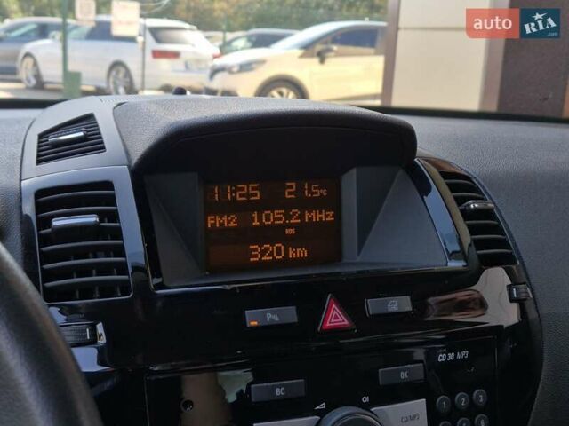 Черный Опель Зафира, объемом двигателя 2.2 л и пробегом 165 тыс. км за 8699 $, фото 50 на Automoto.ua