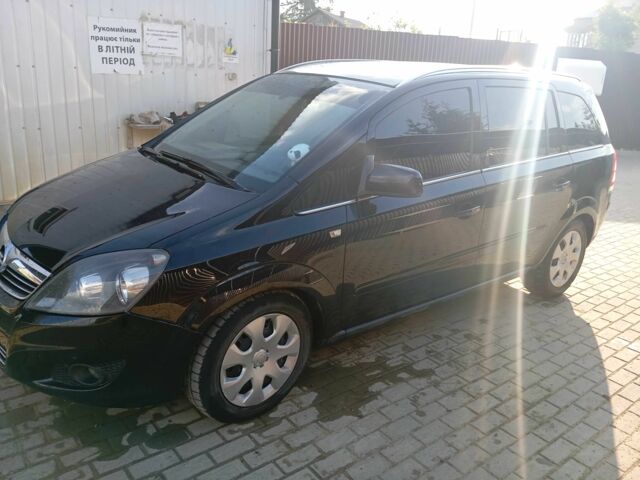 Опель Зафира 2010 в Верховине на Automoto.ua Черный Опель Зафира, объемом двигателя 1.7 л и пробегом 250 тыс. км за 6500 $, фото 13 на Automoto.ua