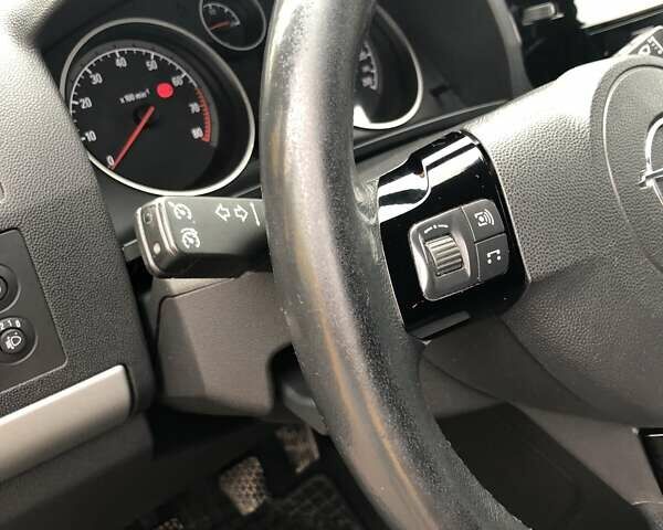 Опель Зафира 2010 в Збараже на Automoto.ua Черный Опель Зафира, объемом двигателя 1.6 л и пробегом 245 тыс. км за 6500 $, фото 8 на Automoto.ua