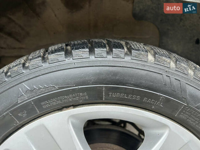 Черный Опель Зафира, объемом двигателя 1.91 л и пробегом 278 тыс. км за 6400 $, фото 11 на Automoto.ua