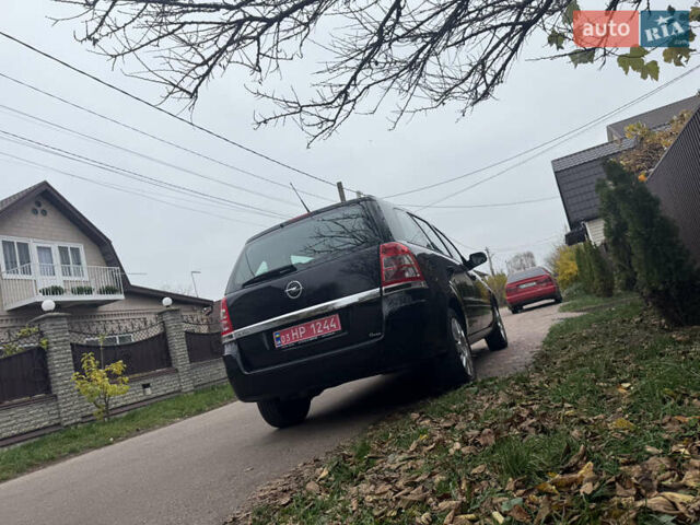 Черный Опель Зафира, объемом двигателя 1.6 л и пробегом 201 тыс. км за 7100 $, фото 19 на Automoto.ua