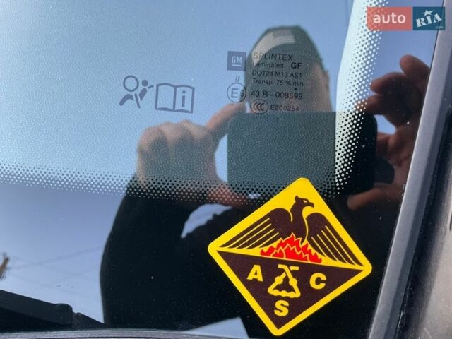 Черный Опель Зафира, объемом двигателя 1.7 л и пробегом 262 тыс. км за 6999 $, фото 13 на Automoto.ua