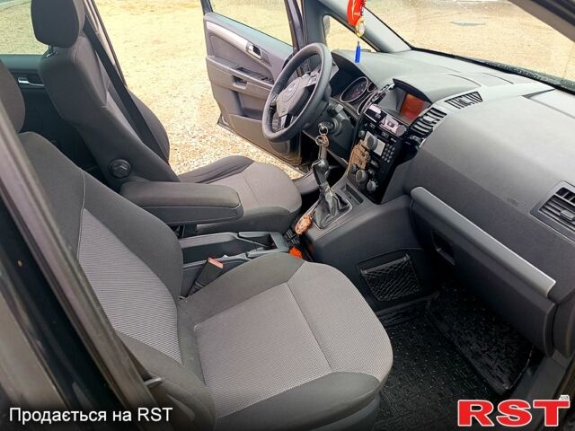 Чорний Опель Зафіра, об'ємом двигуна 1.7 л та пробігом 0 тис. км за 6000 $, фото 1 на Automoto.ua