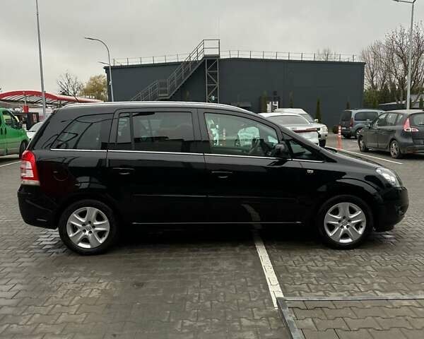 Черный Опель Зафира, объемом двигателя 1.6 л и пробегом 177 тыс. км за 7600 $, фото 5 на Automoto.ua