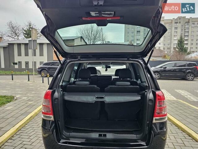 Чорний Опель Зафіра, об'ємом двигуна 1.8 л та пробігом 155 тис. км за 7490 $, фото 9 на Automoto.ua