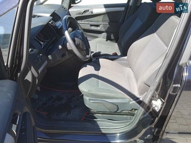 Чорний Опель Зафіра, об'ємом двигуна 1.7 л та пробігом 220 тис. км за 7750 $, фото 36 на Automoto.ua