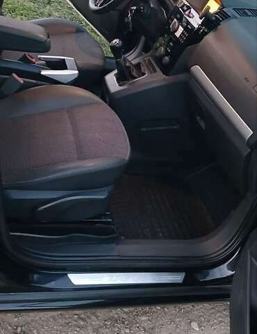 Чорний Опель Зафіра, об'ємом двигуна 1.7 л та пробігом 215 тис. км за 7500 $, фото 11 на Automoto.ua