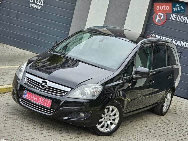 Чорний Опель Зафіра, об'ємом двигуна 1.8 л та пробігом 155 тис. км за 7490 $, фото 2 на Automoto.ua