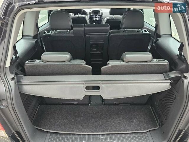 Чорний Опель Зафіра, об'ємом двигуна 1.8 л та пробігом 155 тис. км за 7490 $, фото 10 на Automoto.ua