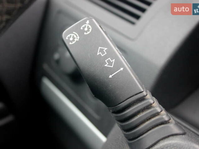 Черный Опель Зафира, объемом двигателя 1.8 л и пробегом 220 тыс. км за 7499 $, фото 70 на Automoto.ua