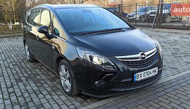 Чорний Опель Зафіра, об'ємом двигуна 2 л та пробігом 177 тис. км за 13000 $, фото 1 на Automoto.ua