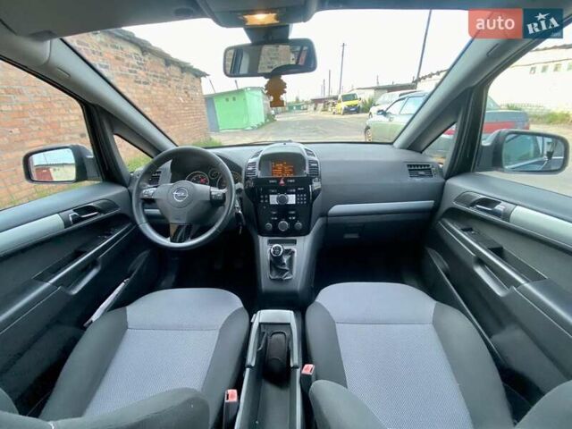 Чорний Опель Зафіра, об'ємом двигуна 1.7 л та пробігом 280 тис. км за 7250 $, фото 14 на Automoto.ua