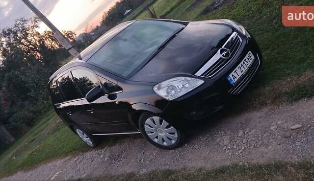 Чорний Опель Зафіра, об'ємом двигуна 1.7 л та пробігом 215 тис. км за 7500 $, фото 7 на Automoto.ua