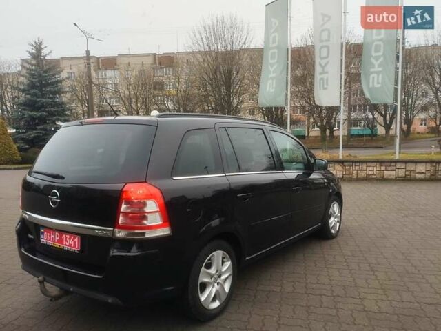 Черный Опель Зафира, объемом двигателя 1.7 л и пробегом 244 тыс. км за 7650 $, фото 19 на Automoto.ua