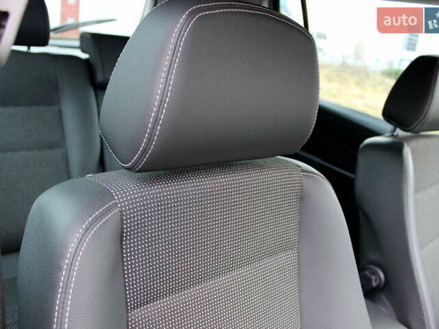 Черный Опель Зафира, объемом двигателя 1.8 л и пробегом 220 тыс. км за 7499 $, фото 59 на Automoto.ua