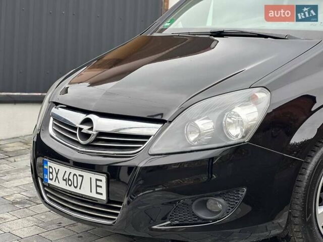 Черный Опель Зафира, объемом двигателя 1.6 л и пробегом 221 тыс. км за 7399 $, фото 12 на Automoto.ua