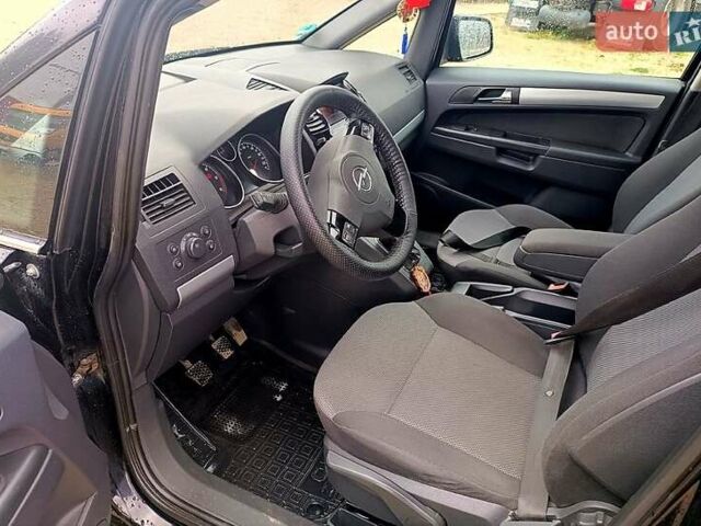 Чорний Опель Зафіра, об'ємом двигуна 1.7 л та пробігом 263 тис. км за 6000 $, фото 5 на Automoto.ua