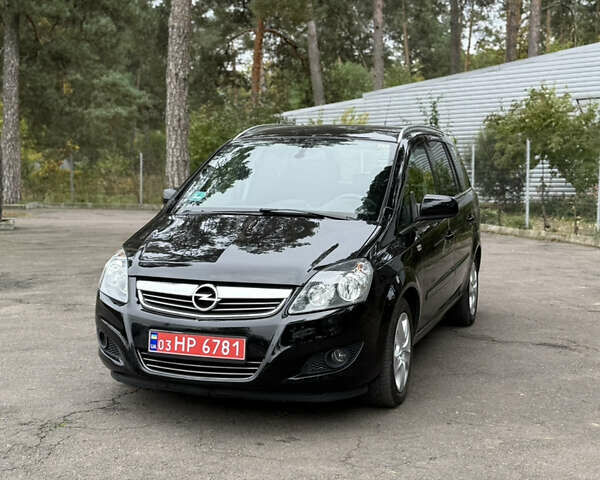 Черный Опель Зафира, объемом двигателя 1.6 л и пробегом 177 тыс. км за 7700 $, фото 4 на Automoto.ua