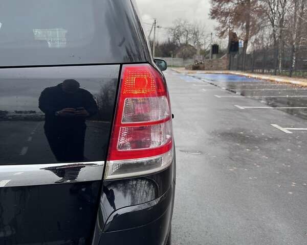 Черный Опель Зафира, объемом двигателя 1.8 л и пробегом 166 тыс. км за 7999 $, фото 9 на Automoto.ua