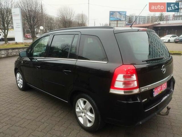 Черный Опель Зафира, объемом двигателя 1.7 л и пробегом 244 тыс. км за 7650 $, фото 13 на Automoto.ua