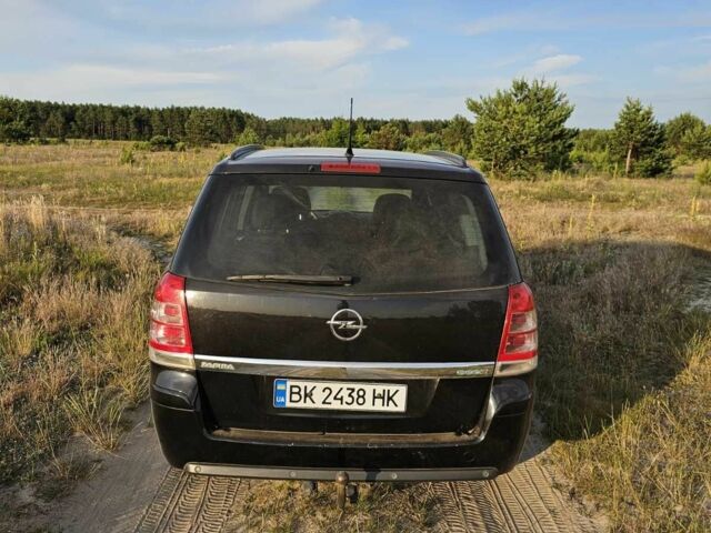 Чорний Опель Зафіра, об'ємом двигуна 1.7 л та пробігом 205 тис. км за 6700 $, фото 2 на Automoto.ua