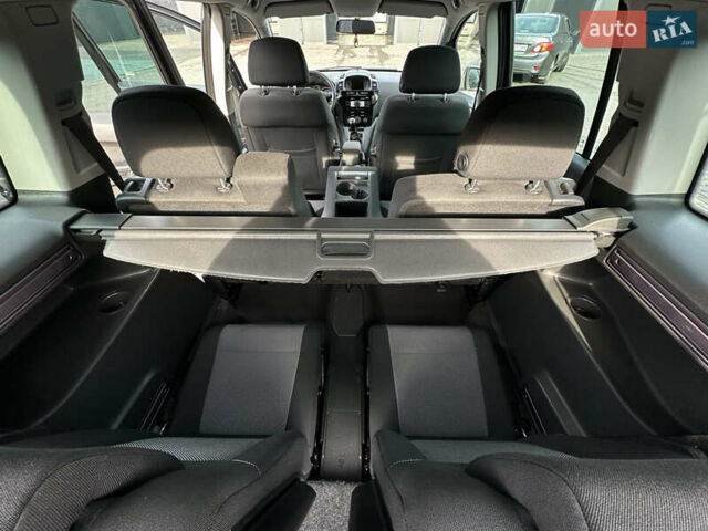 Чорний Опель Зафіра, об'ємом двигуна 1.8 л та пробігом 210 тис. км за 8199 $, фото 74 на Automoto.ua