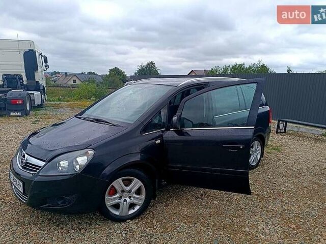 Чорний Опель Зафіра, об'ємом двигуна 1.7 л та пробігом 263 тис. км за 6000 $, фото 10 на Automoto.ua
