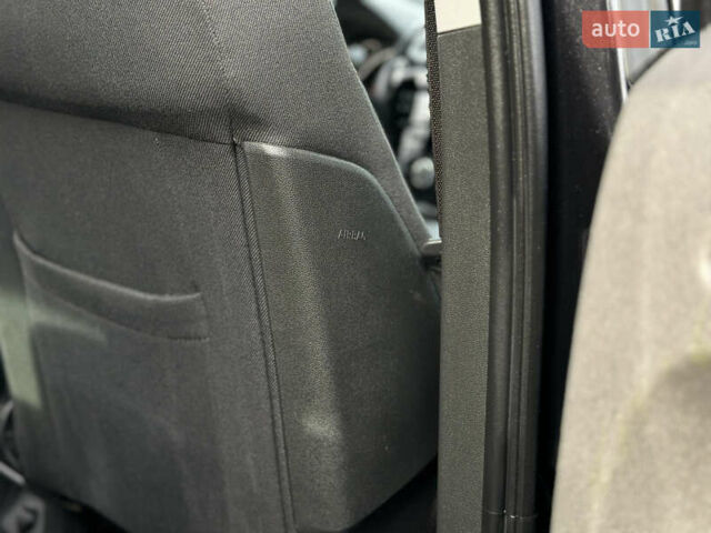 Чорний Опель Зафіра, об'ємом двигуна 1.8 л та пробігом 210 тис. км за 8199 $, фото 85 на Automoto.ua