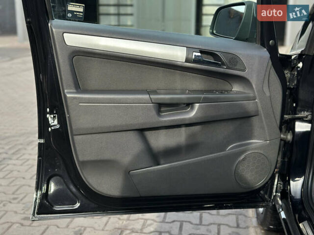 Чорний Опель Зафіра, об'ємом двигуна 1.8 л та пробігом 210 тис. км за 8199 $, фото 42 на Automoto.ua