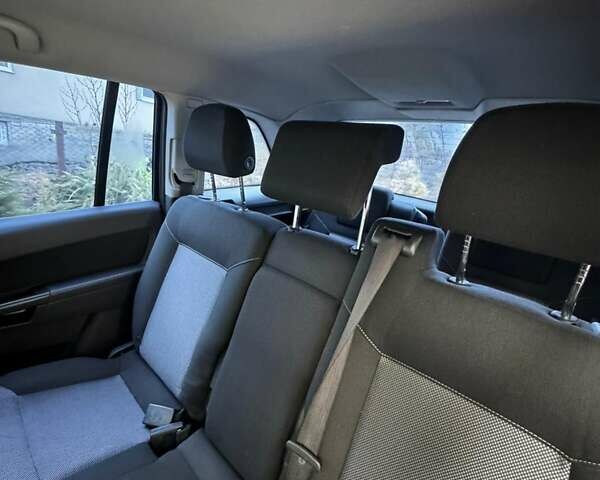 Черный Опель Зафира, объемом двигателя 1.7 л и пробегом 262 тыс. км за 6900 $, фото 6 на Automoto.ua