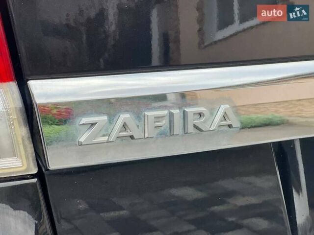 Черный Опель Зафира, объемом двигателя 1.6 л и пробегом 221 тыс. км за 7399 $, фото 32 на Automoto.ua
