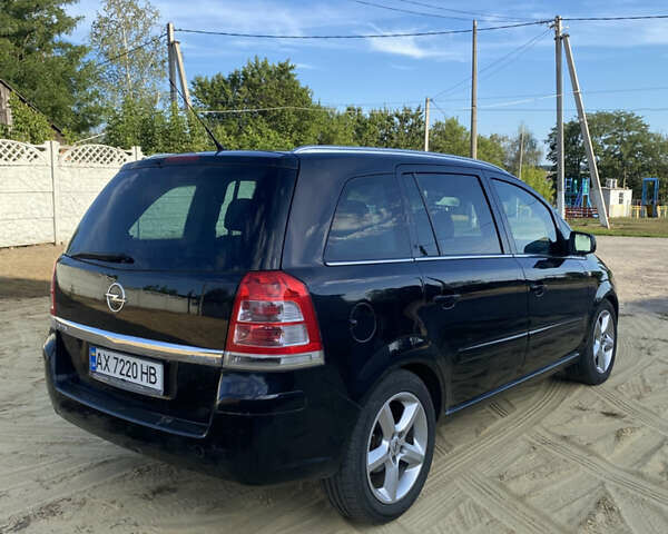 Чорний Опель Зафіра, об'ємом двигуна 1.69 л та пробігом 230 тис. км за 7200 $, фото 2 на Automoto.ua