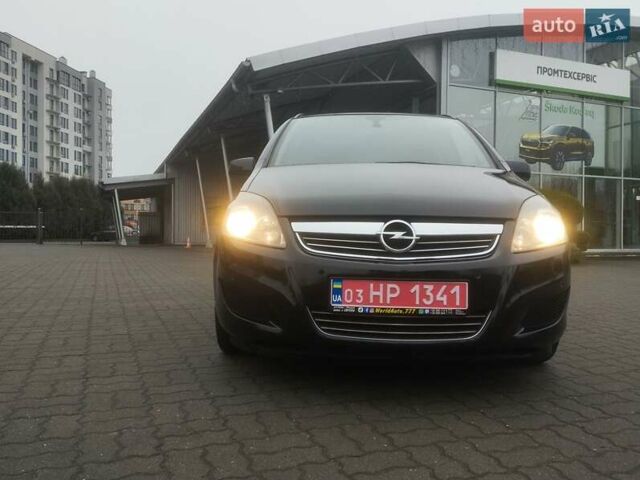 Черный Опель Зафира, объемом двигателя 1.7 л и пробегом 244 тыс. км за 7650 $, фото 15 на Automoto.ua