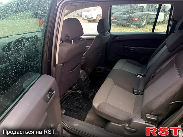 Чорний Опель Зафіра, об'ємом двигуна 1.7 л та пробігом 0 тис. км за 6000 $, фото 3 на Automoto.ua