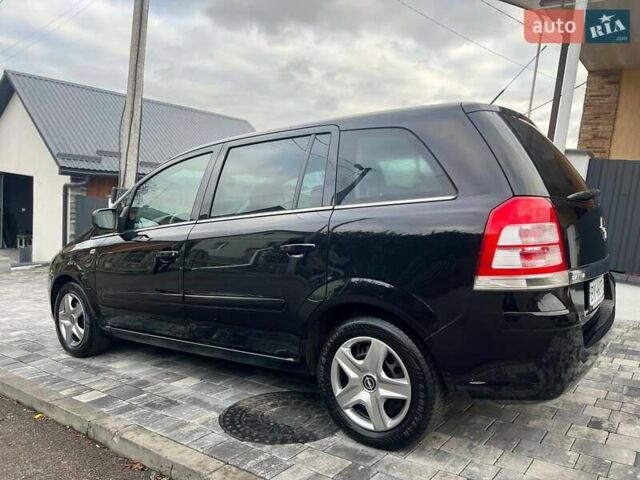 Черный Опель Зафира, объемом двигателя 1.6 л и пробегом 221 тыс. км за 6999 $, фото 27 на Automoto.ua