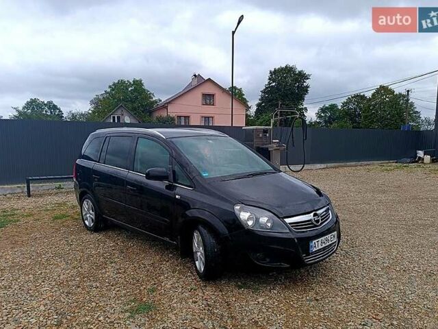 Чорний Опель Зафіра, об'ємом двигуна 1.7 л та пробігом 263 тис. км за 6000 $, фото 8 на Automoto.ua