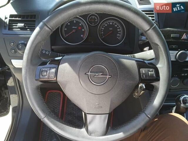 Чорний Опель Зафіра, об'ємом двигуна 1.7 л та пробігом 220 тис. км за 7750 $, фото 46 на Automoto.ua