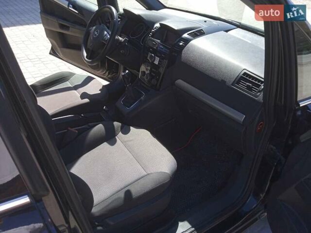 Чорний Опель Зафіра, об'ємом двигуна 1.7 л та пробігом 220 тис. км за 7750 $, фото 40 на Automoto.ua