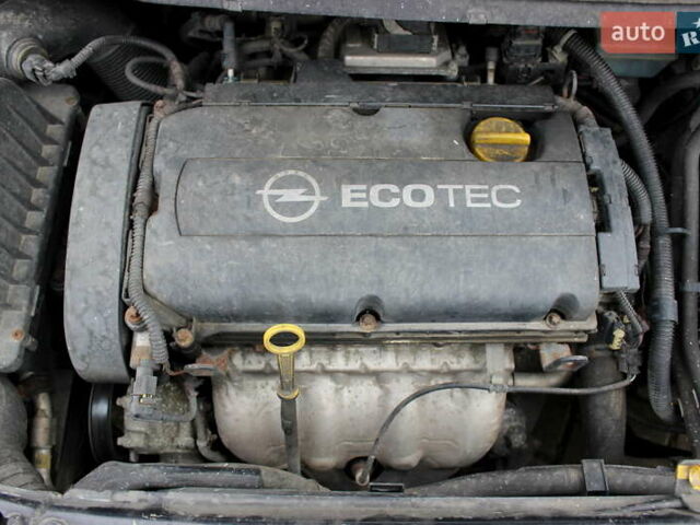 Черный Опель Зафира, объемом двигателя 1.8 л и пробегом 220 тыс. км за 7499 $, фото 84 на Automoto.ua