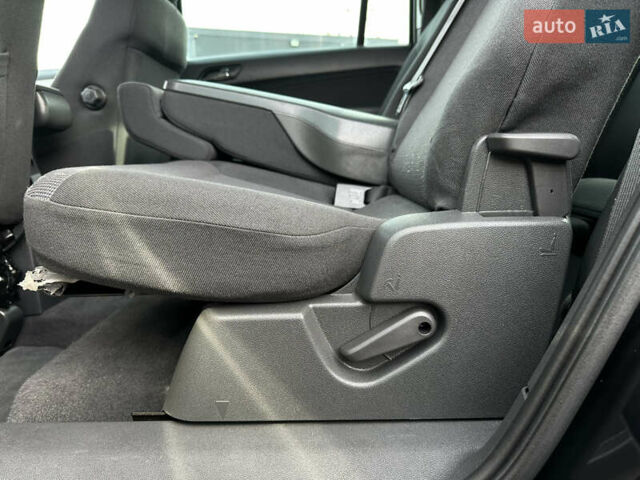 Чорний Опель Зафіра, об'ємом двигуна 1.8 л та пробігом 210 тис. км за 8199 $, фото 66 на Automoto.ua