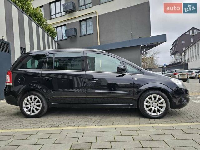 Чорний Опель Зафіра, об'ємом двигуна 1.8 л та пробігом 155 тис. км за 7490 $, фото 5 на Automoto.ua