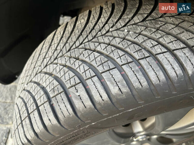 Черный Опель Зафира, объемом двигателя 0 л и пробегом 209 тыс. км за 8700 $, фото 25 на Automoto.ua