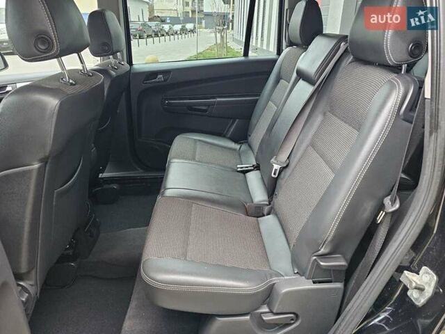 Чорний Опель Зафіра, об'ємом двигуна 1.8 л та пробігом 155 тис. км за 7490 $, фото 11 на Automoto.ua