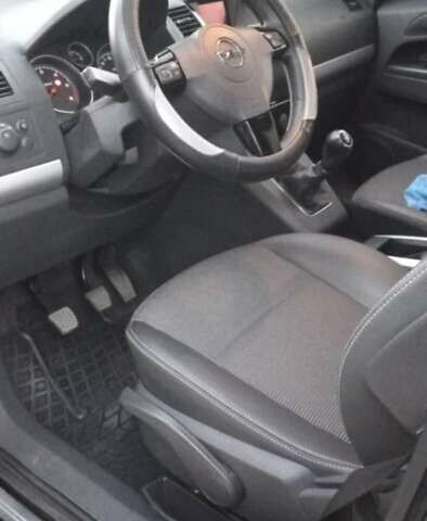 Опель Зафира 2011 в Житомире на Automoto.ua Черный Опель Зафира, объемом двигателя 1.69 л и пробегом 191 тыс. км за 6500 $, фото 5 на Automoto.ua