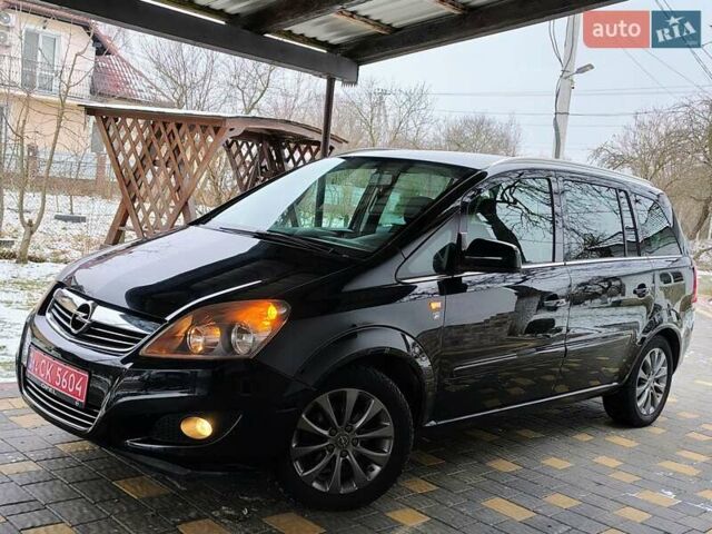 Черный Опель Зафира, объемом двигателя 1.6 л и пробегом 245 тыс. км за 5800 $, фото 5 на Automoto.ua