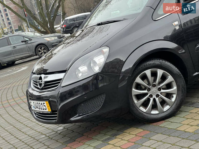 Черный Опель Зафира, объемом двигателя 1.8 л и пробегом 247 тыс. км за 7599 $, фото 8 на Automoto.ua