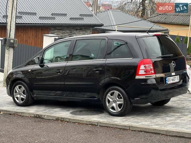 Черный Опель Зафира, объемом двигателя 1.6 л и пробегом 221 тыс. км за 7399 $, фото 10 на Automoto.ua