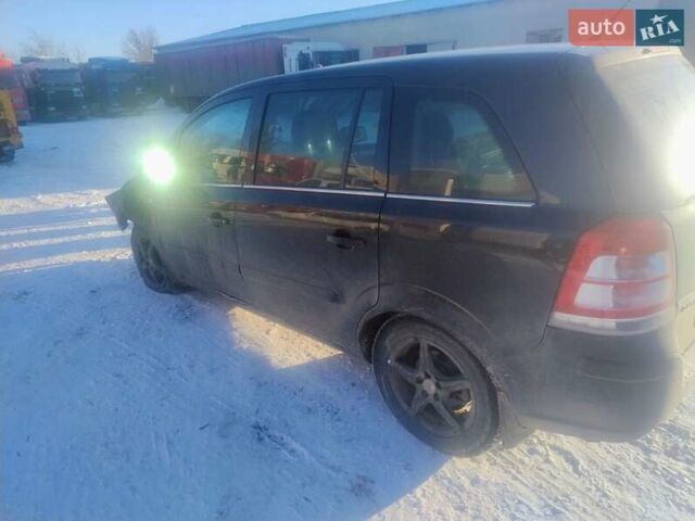 Черный Опель Зафира, объемом двигателя 1.7 л и пробегом 300 тыс. км за 3000 $, фото 1 на Automoto.ua